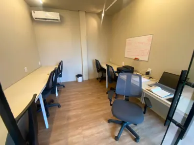 Sala Comercial para alugar, 8m² no Petrópolis, Porto Alegre