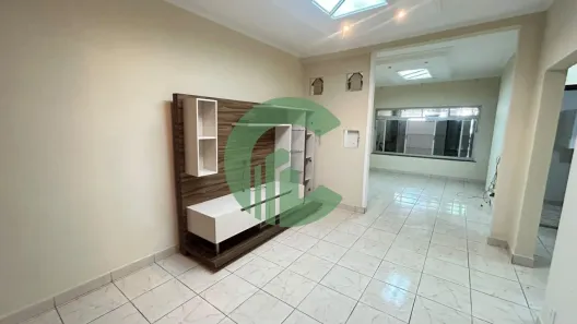 Casa com 2 Quartos para alugar, 80m² no Vila Gilda, Santo André
