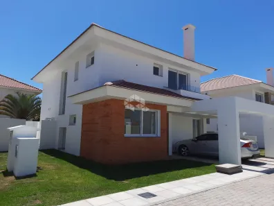 Casa de Condomínio com 4 Quartos à venda, 270m² no XANGRI-LÁ, Xangri-lá