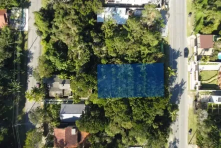 Lote/Terreno à venda, 484m² no Praia do Estaleiro, Balneário Camboriú