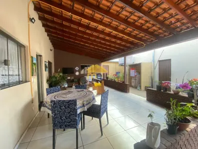 Casa com 2 Quartos à venda, 320m² no Jardim Sumaré, Presidente Prudente