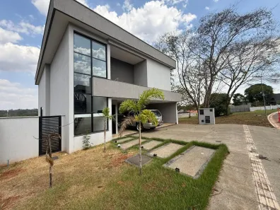 Casa de Condomínio com 4 Quartos à venda, 400m² no Residencial Goiânia Golfe Clube, Goiânia