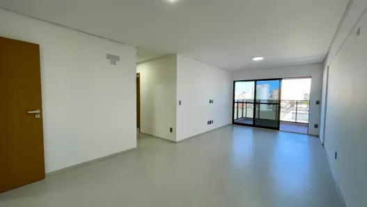 Apartamento com 3 Quartos para venda ou aluguel, 117m² no Jatiúca, Maceió