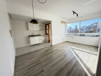 Apartamento com 2 Quartos à venda, 55m² no Auxiliadora, Porto Alegre