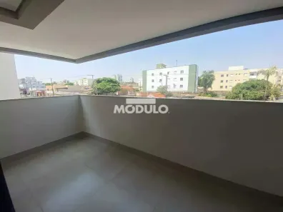 Apartamento com 3 Quartos à venda, 83m² no Santa Mônica, Uberlândia