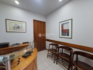 Sala Comercial à venda, 49m² no Bom Fim, Porto Alegre