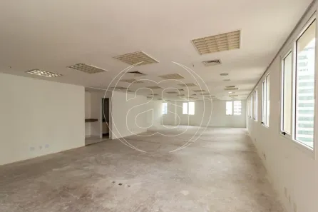 Prédio Comercial para alugar, 140m² no Indianópolis, São Paulo