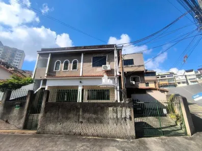 Casa com 3 Quartos para alugar, 110m² no São João, Volta Redonda