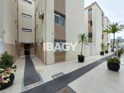 Apartamento com 3 Quartos para alugar, 48m² no Campinas, São José
