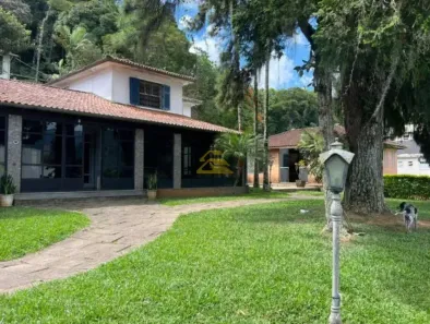 Casa com 5 Quartos à venda, 2520m² no Valparaíso, Petrópolis