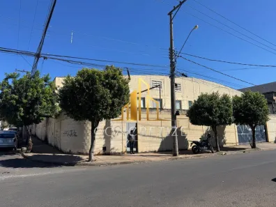 Galpão/Depósito/Armazém com 2 Quartos para alugar, 110m² no Parque Júlio Nóbrega, Bauru
