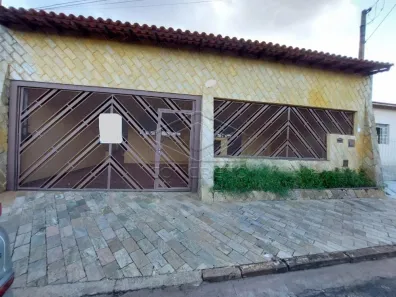 Casa com 3 Quartos à venda, 218m² no Jardim Cruzeiro do Sul, Bauru