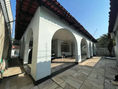 Casa com 3 Quartos à venda, 450m² no Aleixo, Manaus