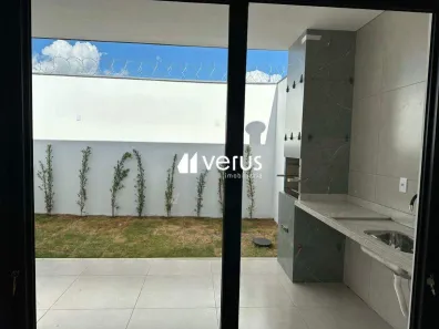 Casa com 3 Quartos à venda, 93m² no Novo Mundo, Uberlândia