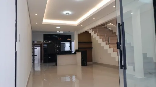 Casa com 3 Quartos à venda, 123m² no Dona Zulmira, Uberlândia