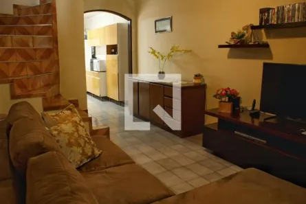 Casa com 2 Quartos à venda, 206m² no Alves Dias, São Bernardo do Campo