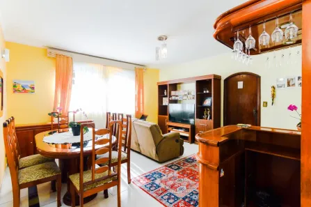 Casa com 3 Quartos para alugar, 250m² no Jardim Palmira, Guarulhos