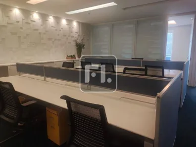 Sala Comercial para alugar, 124m² no Vila Olímpia, São Paulo
