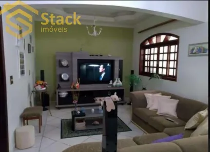 Sobrado com 4 Quartos à venda, 234m² no Cidade Luiza, Jundiaí