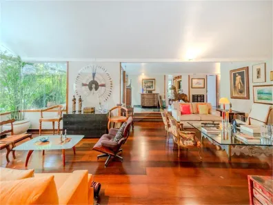 Sobrado com 4 Quartos à venda, 550m² no Butantã, São Paulo
