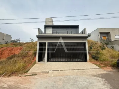 Casa com 3 Quartos à venda, 166m² no Cidade Jardim, Bragança Paulista