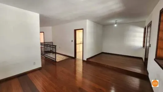 Casa com 4 Quartos para alugar, 378m² no Santa Lúcia, Belo Horizonte