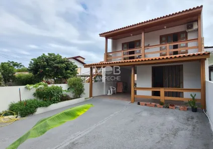 Casa com 5 Quartos à venda, 174m² no Rio Tavares, Florianópolis