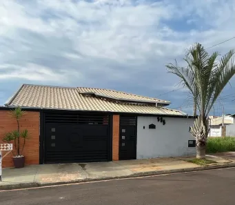 Casa com 2 Quartos à venda, 160m² no Centro, Botucatu