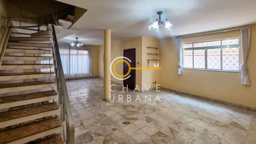 Sobrado com 5 Quartos à venda, 330m² no Gonzaga, Santos