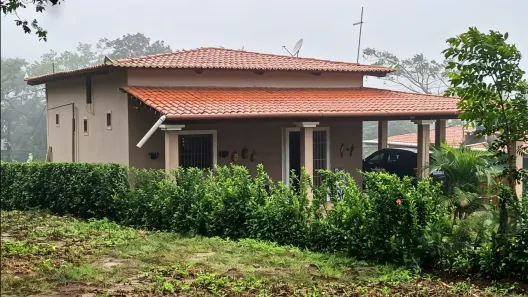 Fazenda/Sítio com 2 Quartos à venda, 881m² no , Guaramiranga