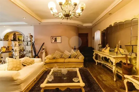 Casa com 4 Quartos para alugar, 500m² no Bela Aliança, São Paulo