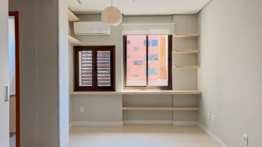 Sala Comercial à venda, 26m² no Menino Deus, Porto Alegre