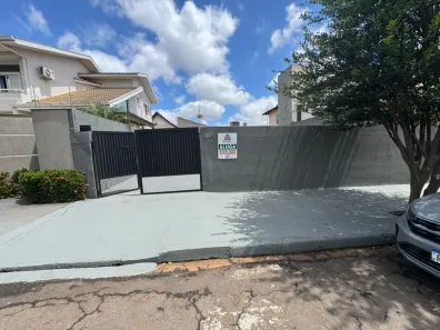 Casa com 2 Quartos para alugar, 90m² no Jardim Adriana II, Londrina