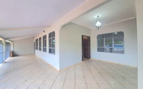 Casa com 3 Quartos à venda, 255m² no Vila Marcos Roberto, Campo Grande
