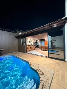 Casa com 3 Quartos à venda, 250m² no Jardim Ipanema, Uberlândia