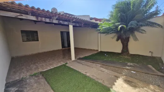 Casa com 2 Quartos para alugar, 180m² no Parque João Braz - Cidade Industrial, Goiânia
