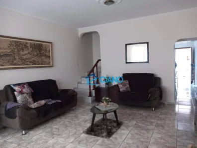 Sobrado com 2 Quartos à venda, 178m² no Parque das Flores, São Paulo