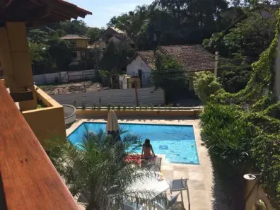 Casa de Condomínio com 4 Quartos à venda, 600m² no Itacoatiara, Niterói