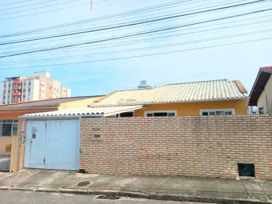 Casa com 5 Quartos à venda, 200m² no Jardim Atlântico, Florianópolis