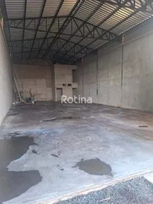 Galpão/Depósito/Armazém à venda, 440m² no Novo Mundo, Uberlândia