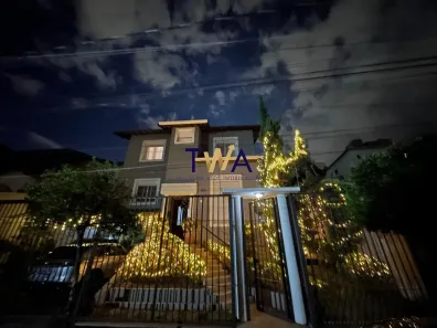 Casa com 3 Quartos à venda, 424m² no Santa Lúcia, Belo Horizonte