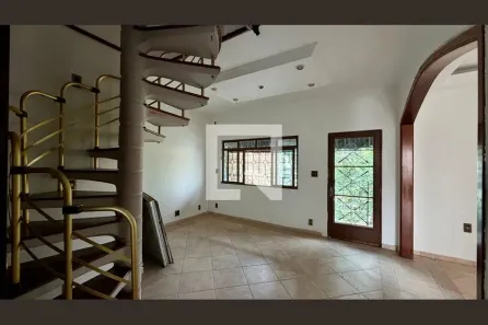 Casa com 5 Quartos à venda, 130m² no Jardim Ivana, São Paulo