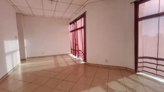 Ponto Comercial para alugar, 46m² no Jardim Satélite, São José dos Campos