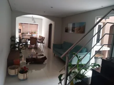 Casa com 3 Quartos à venda, 200m² no Rudge Ramos, São Bernardo do Campo
