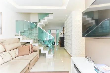 Sobrado com 3 Quartos à venda, 196m² no Boqueirão, Curitiba