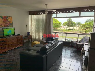 Apartamento com 3 Quartos à venda, 180m² no Gonzaga, Santos