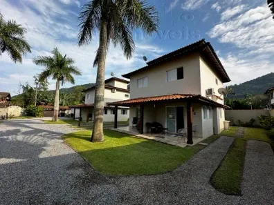 Casa de Condomínio com 2 Quartos à venda, 120m² no Boiçucanga, São Sebastião