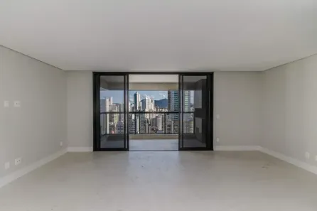Apartamento com 4 Quartos à venda, 133m² no Centro, Balneário Camboriú