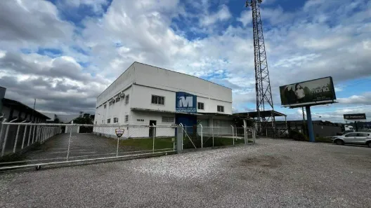 Galpão/Depósito/Armazém para alugar, 1200m² no Bateas, Brusque