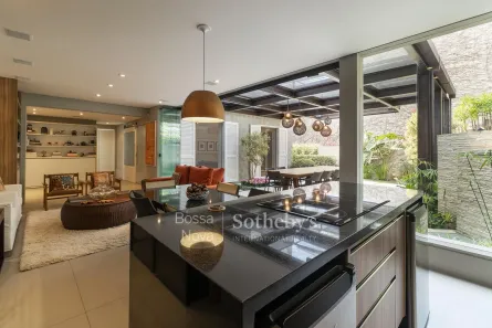 Casa com 3 Quartos à venda, 506m² no Jardim Guedala, São Paulo